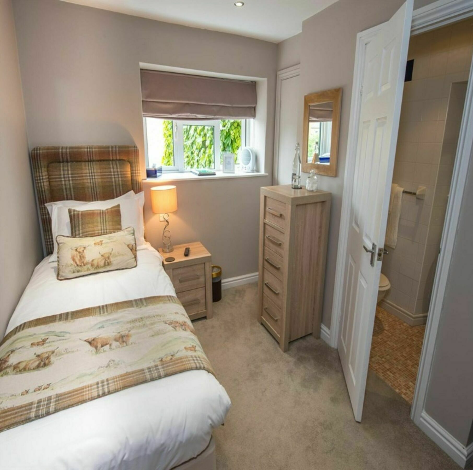 เดอะ แลนส์ดาวน์ เกสต์เฮาส์ Bourton-on-the-Water ภายนอก รูปภาพ A single room at the hotel